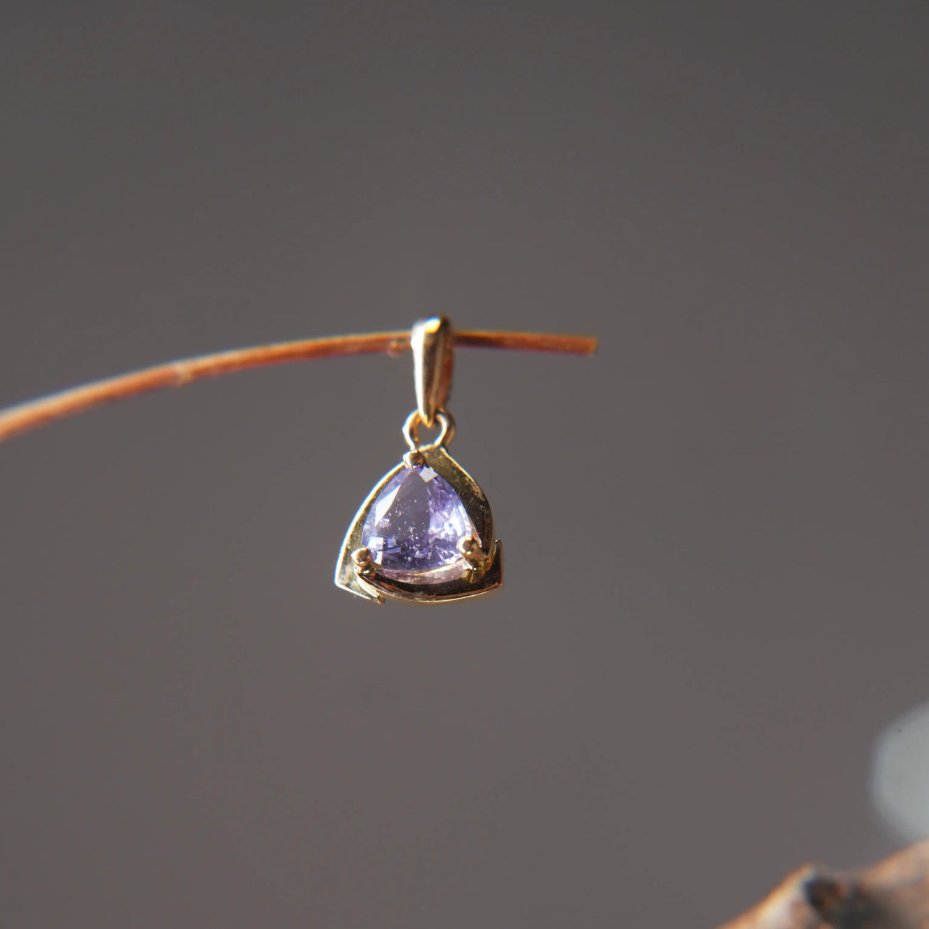 Pendentif en Or 18K – Saphir, éclat intemporel