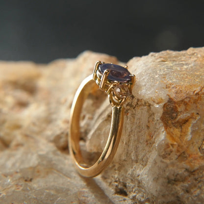 18K Gold Ring – Blue Sapphire Elegance