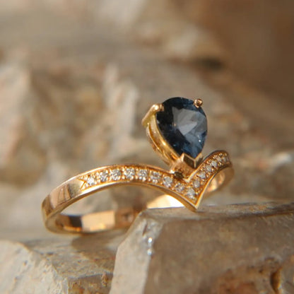 Bague en or 18K – L’alliance des pierres précieuses